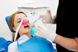 Lachgas-Behandlung beim Zahnarzt